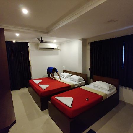 Vyavahar Lodge Udupi Exterior foto